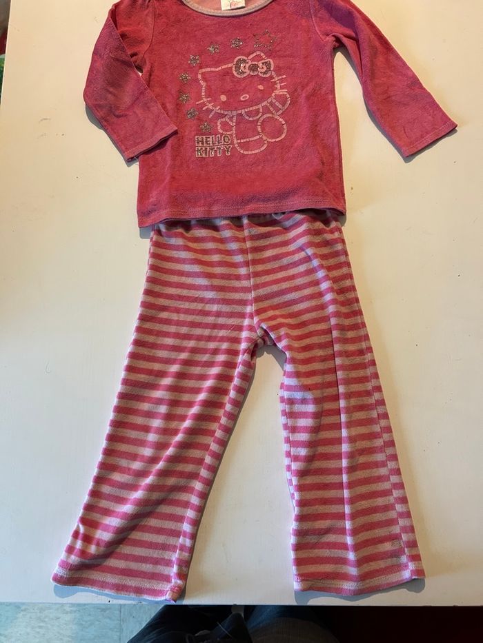 Pyjama 3 ans Hello Kitty - photo numéro 3