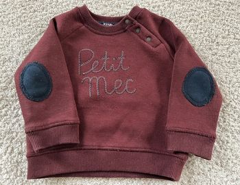 Pull bordeaux « Petit mec » Kiabi taille 12 mois