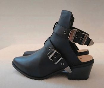 Bottines semi ouvertes taille 37,5 neuves 🤠