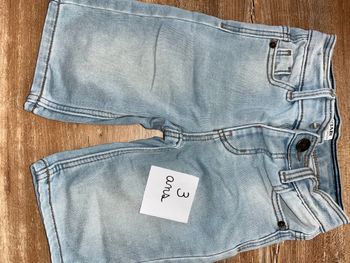 Short 3 ans