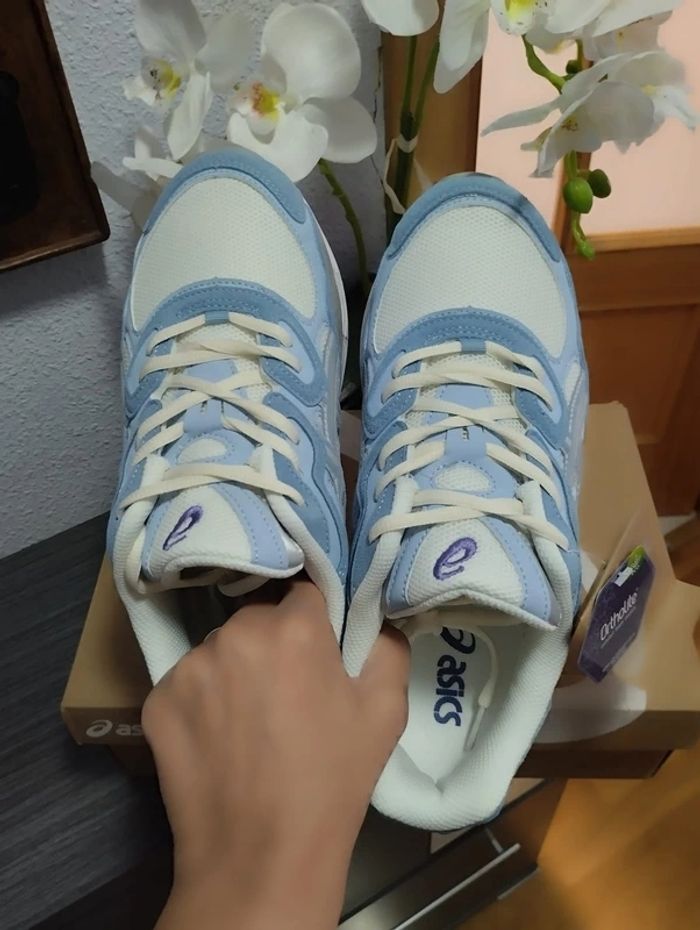 Asics GEL NYC Taille 42.5 - photo numéro 2