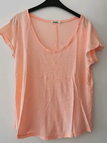 T shirt orange
