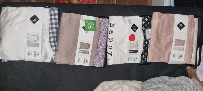 4 pyjamas taille m à 30e - photo numéro 2