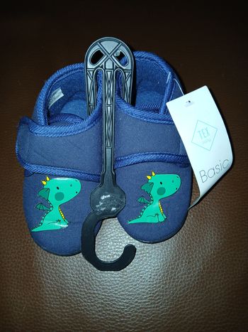 chaussons garcon dinosaure vert 22