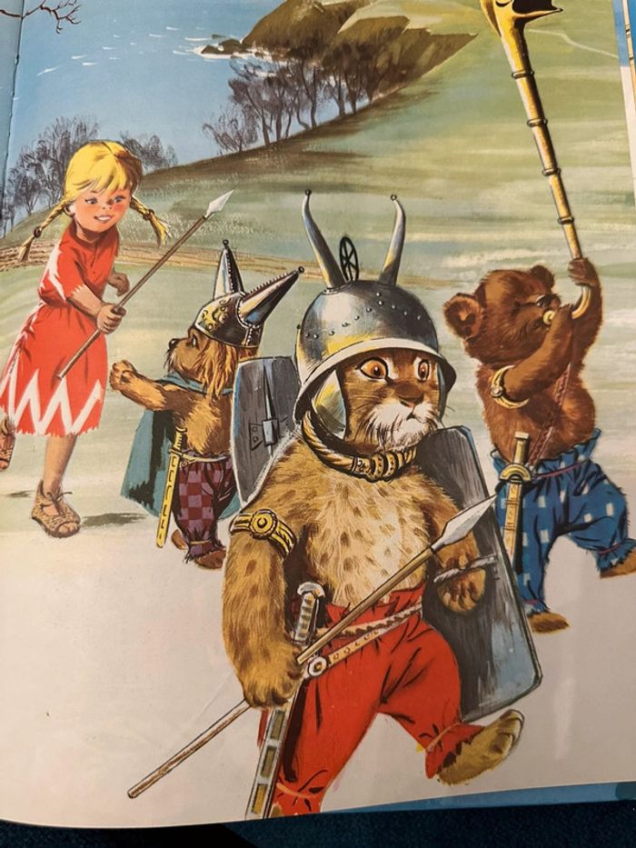 1967 Livre ancien Grands albums Hachette Caroline à travers les âges vintage ancien - photo numéro 8