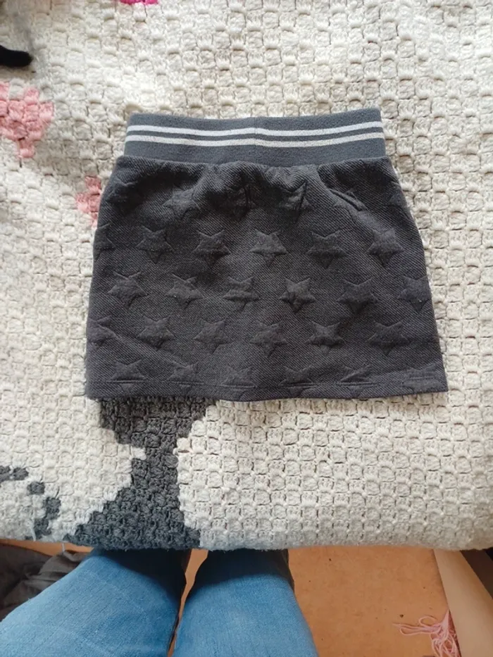 Jupe grise à etoiles taille élastique - photo numéro 2