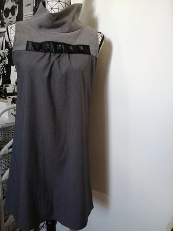 Robe Tunique. Grand col