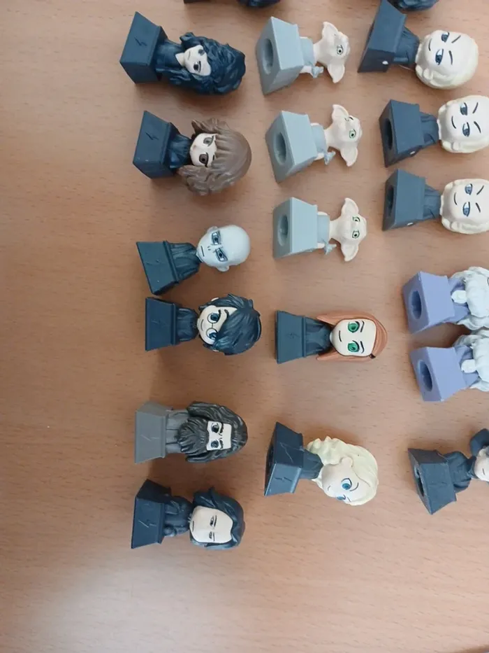 Petits pions harry potter lot - photo numéro 4
