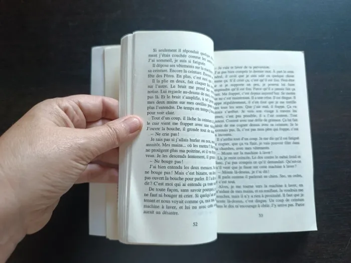 Livre J'AVAIS DOUZE ANS... - Nathalie Schweighoffer - photo numéro 4