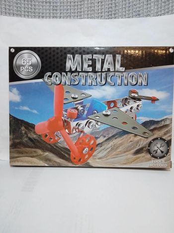 Kit de construction en métal "Avion"