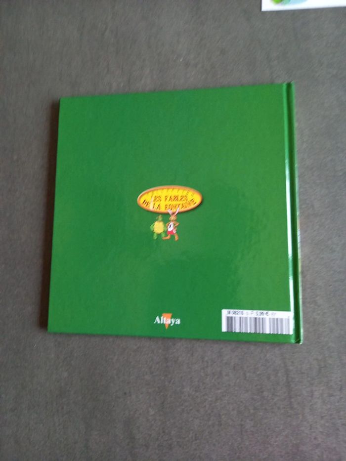 Livre Le Lièvre et la tortue - photo numéro 2