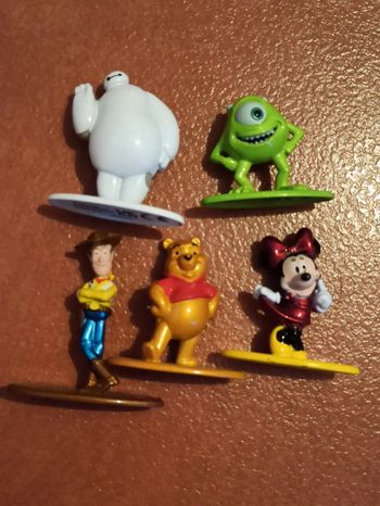 Mystery figurine Disney