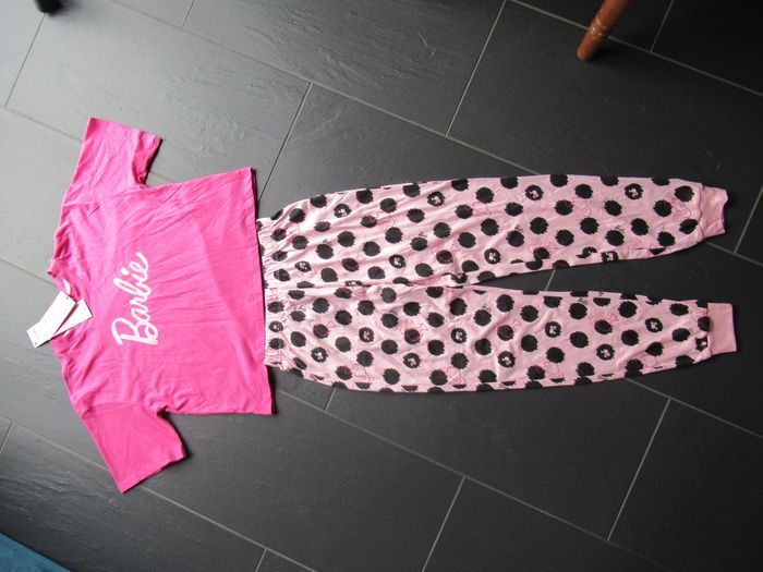Pyjama été fille Barbie 14 ans neuf + don d'un tee-shirt - photo numéro 1