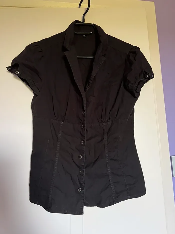 Lot de 17 chemises et tuniques taille 38/40 - photo numéro 3