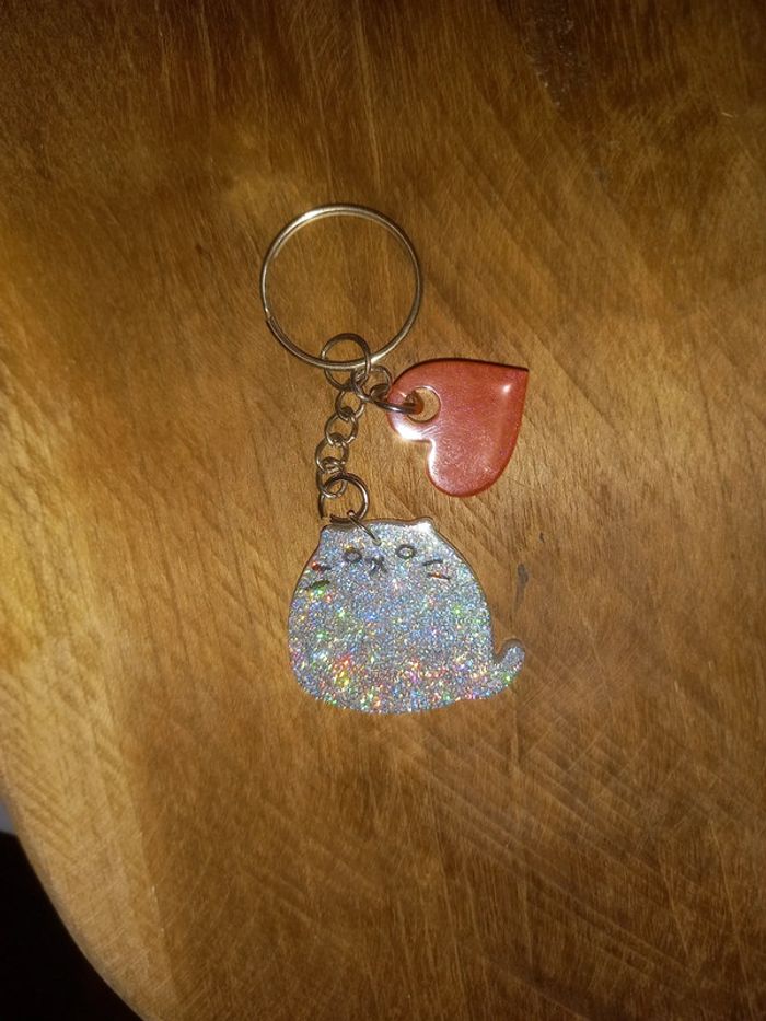 Porte clé chat kawaii résine epoxy