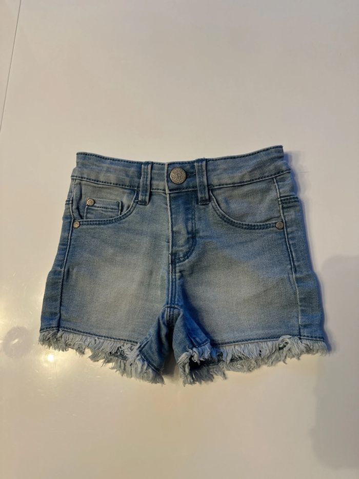 Short jean 3 ans