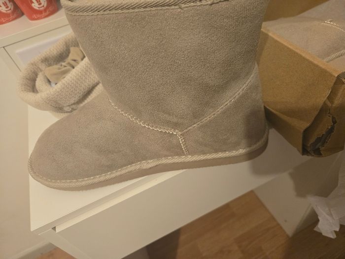 Bottes Minnie mouse neuves - photo numéro 5