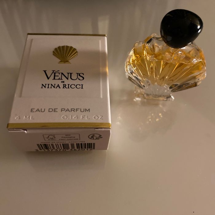 Miniature parfum Nina ricci
