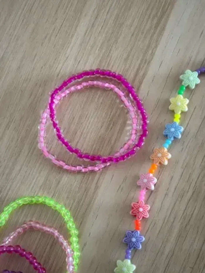 Lot bijoux fantaisie enfant - photo numéro 5