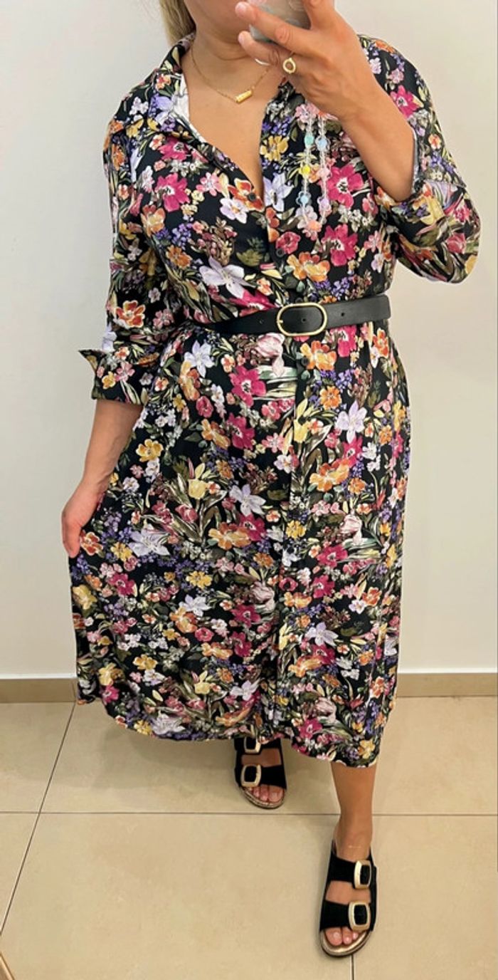 Robe chemise à fleurs