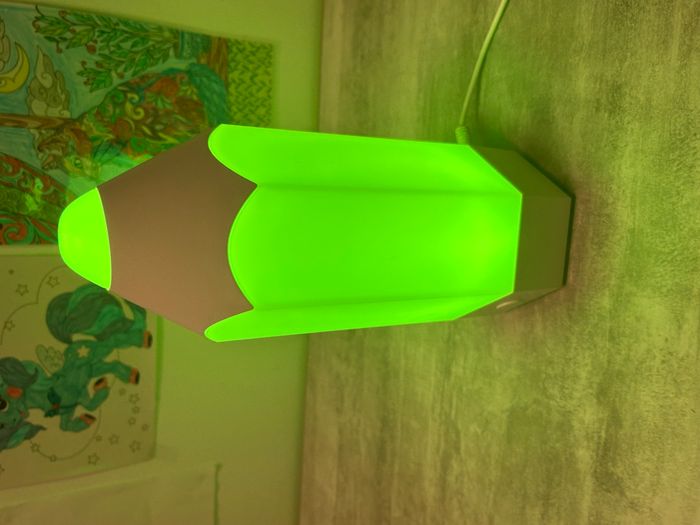 lampe veilleuse en forme de crayon - photo numéro 3