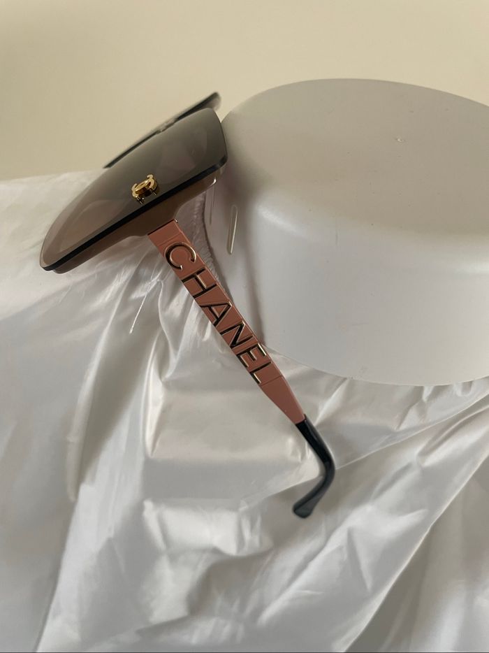 Lunettes de soleil femme - photo numéro 2