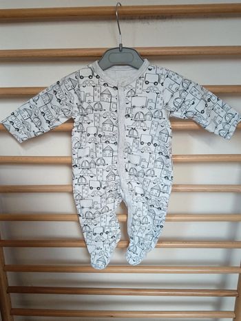 Pyjamas in extenso