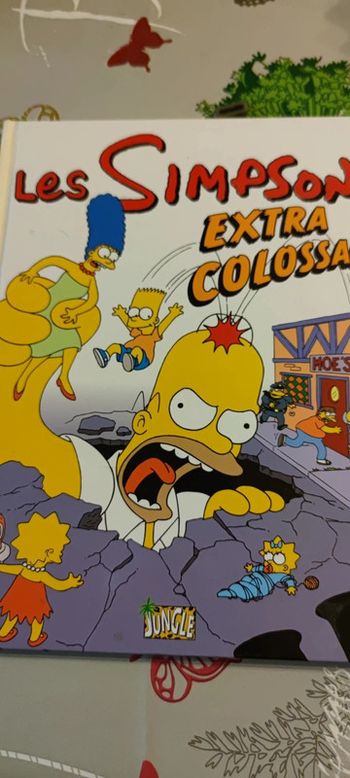 Bande dessinée Les Simpson, N9, Extra colossal !