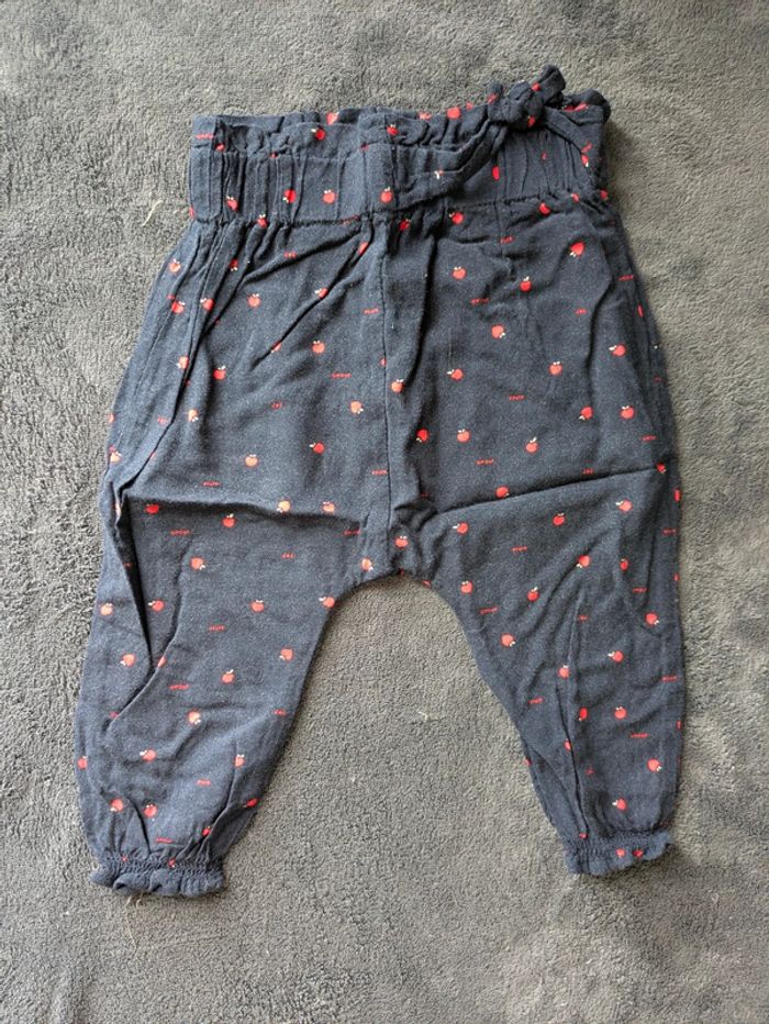 Lot pantalon + short Kiabi - photo numéro 2