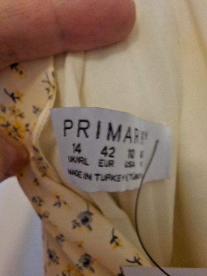 Robe jaune à fleurs - photo numéro 5