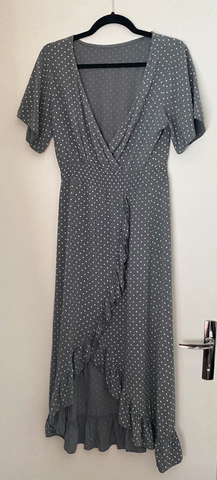 Robe Asymétrique Longue À Pois Avec Volant Taille S