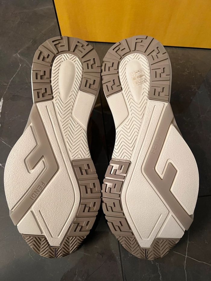 Fendi Runner Low Top Gris cendré/Orange - photo numéro 7