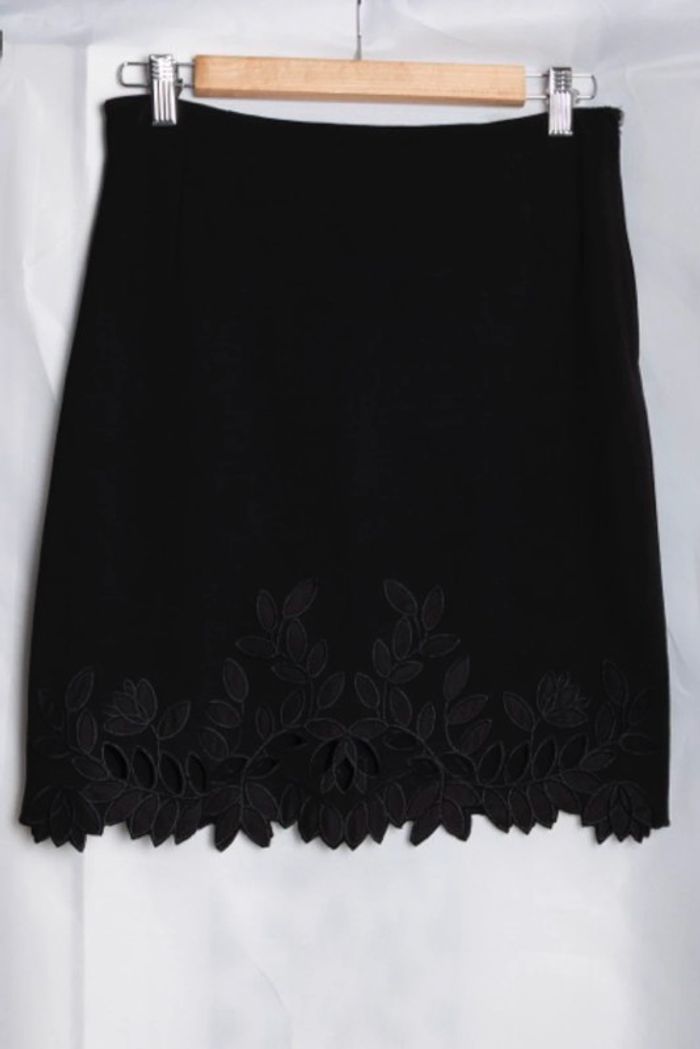 Mini jupe mini skirt noire black à dentelle H&M Taille S