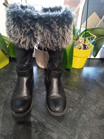 Bottes fourrées fille taille 37