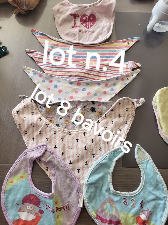 Lot 8 bavoirs