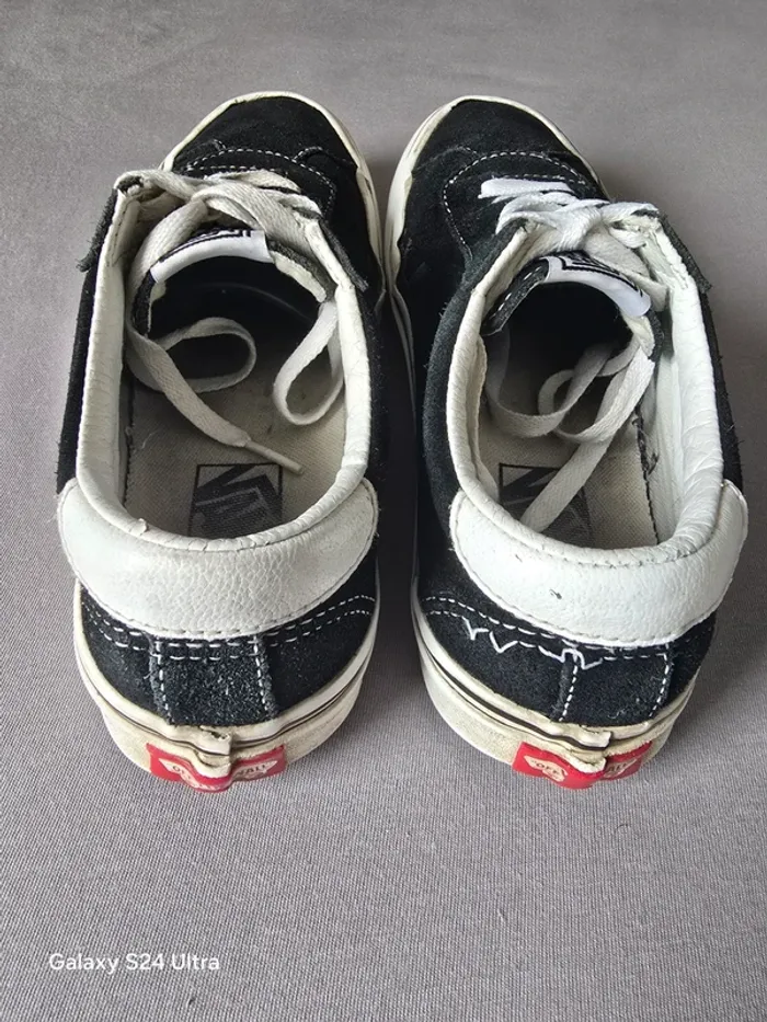 Vans Old Skool noires et blanches - Taille 37 - Bon état - photo numéro 5