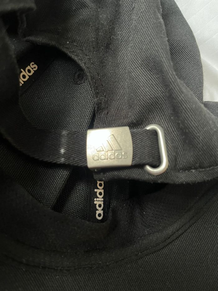 Casquette adidas très bon état - photo numéro 3