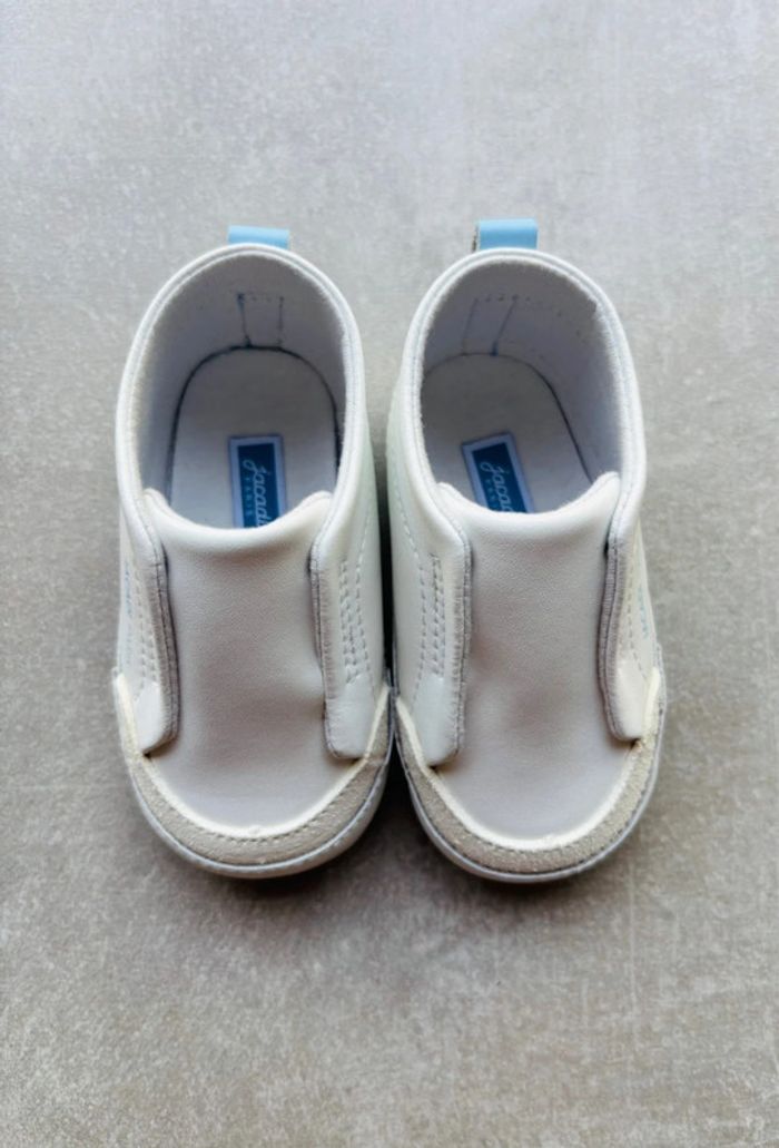 Magnifiques baskets en cuir souple bébé Jacadi blanches et bleu ciel neuves - photo numéro 5