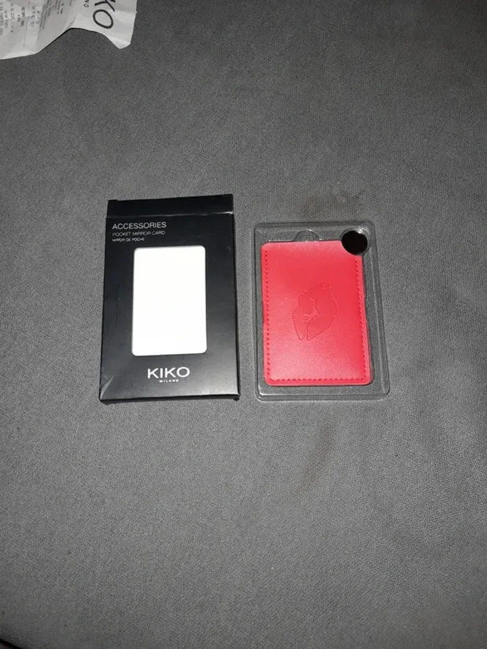 Mirroir de poche rouge kiko neuf - photo numéro 3