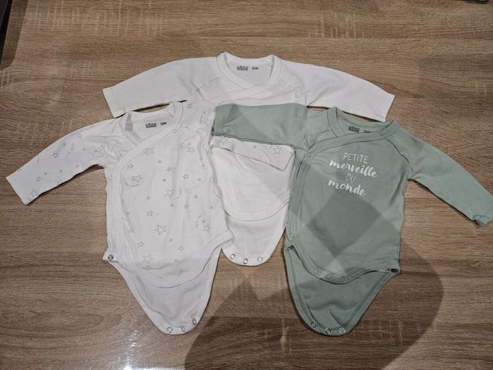 Lot de 3 bodies 6 mois