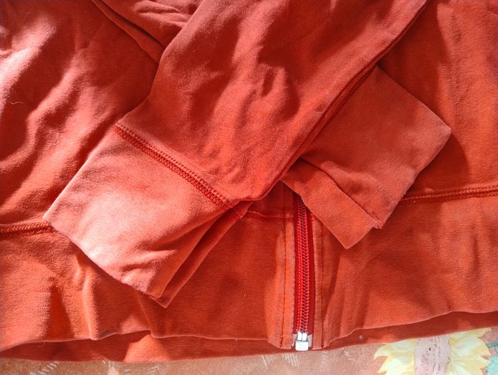 Veste zip rouge - photo numéro 2