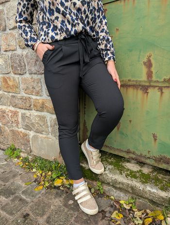 Pantalon noir fluide Vérone avec noeud devant Taille S