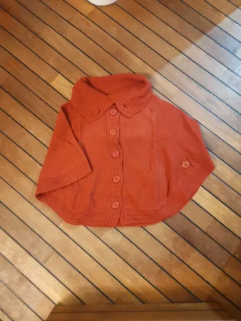 Gilet cape