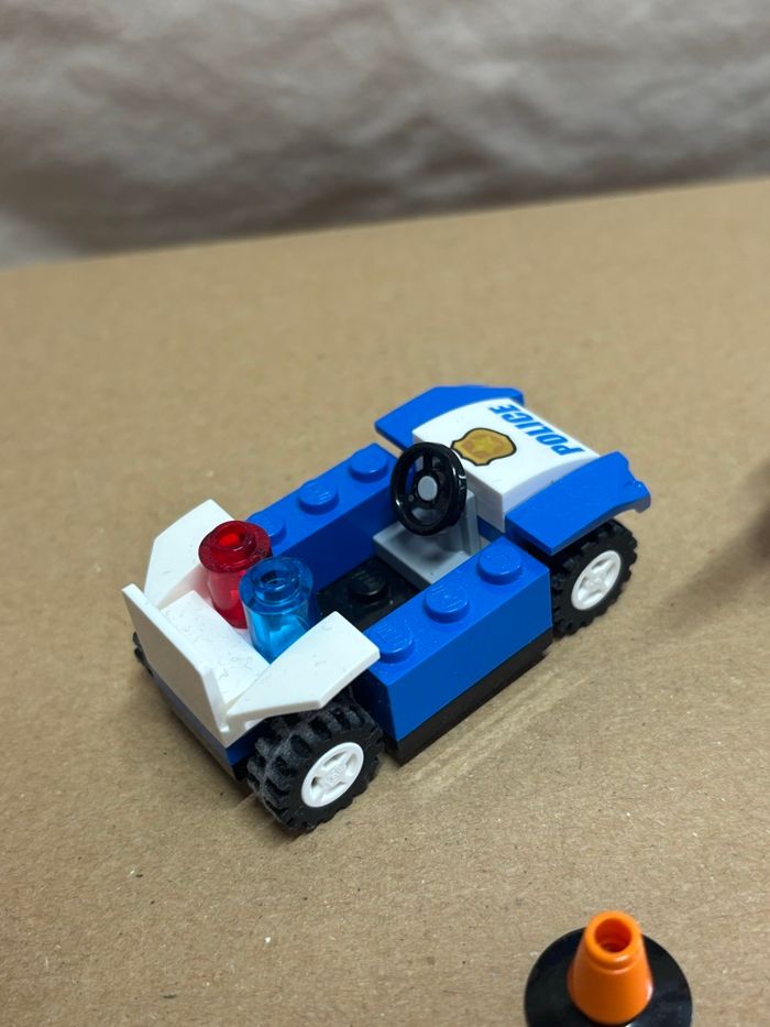 Lego police avec voiture - photo numéro 3
