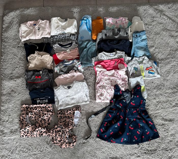 Lot vêtements fille 6-9 mois