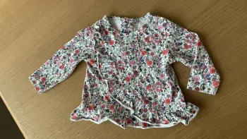 T-shirt fleuri 6 mois