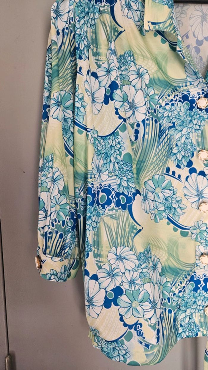 Chemisier vintage Afibel T50- fleurs bleu vert, épaulettes et lien à nouer - photo numéro 5