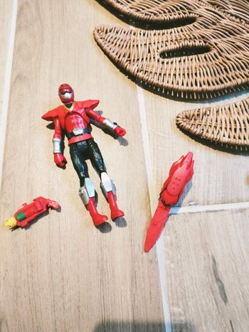 🙅 Power rangers beast morphers figurine du ranger rouge avec son pistolet et sa clé
