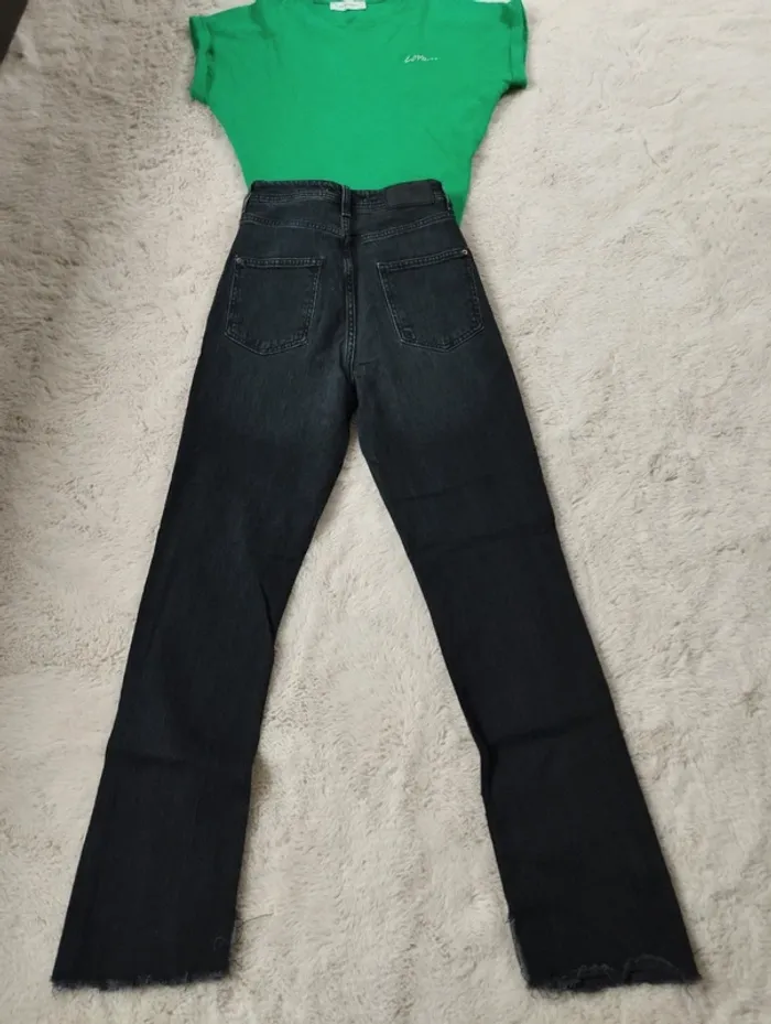 Jean évasé noir Zara 36 - photo numéro 3