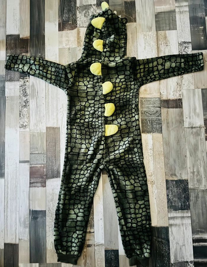 Combinaison pyjama 6 ans - photo numéro 2